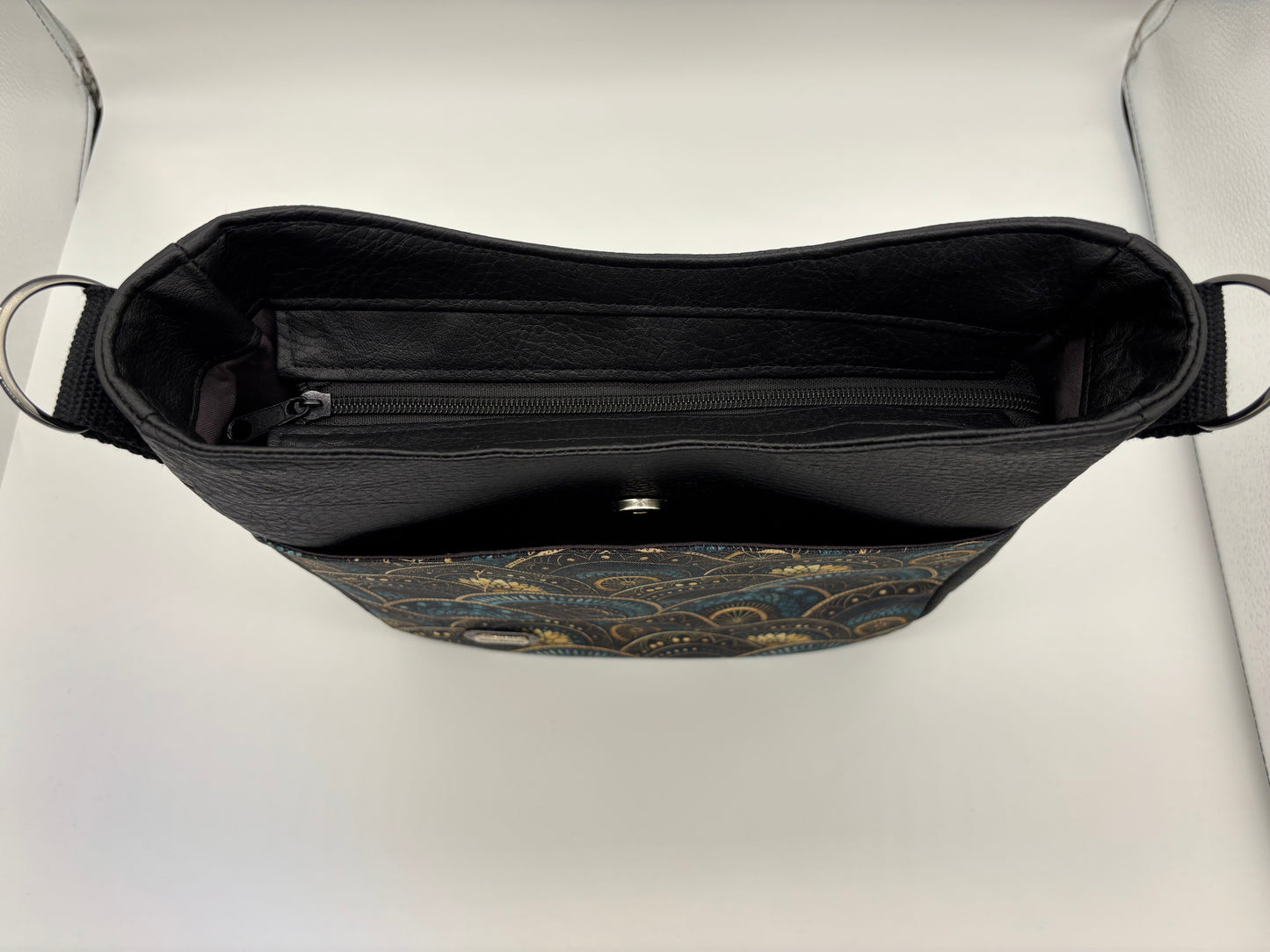 Handtasche